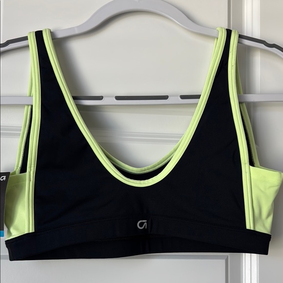 GAP Black and Green Sports Bra with Scoop Neck - Picture 2 of 3